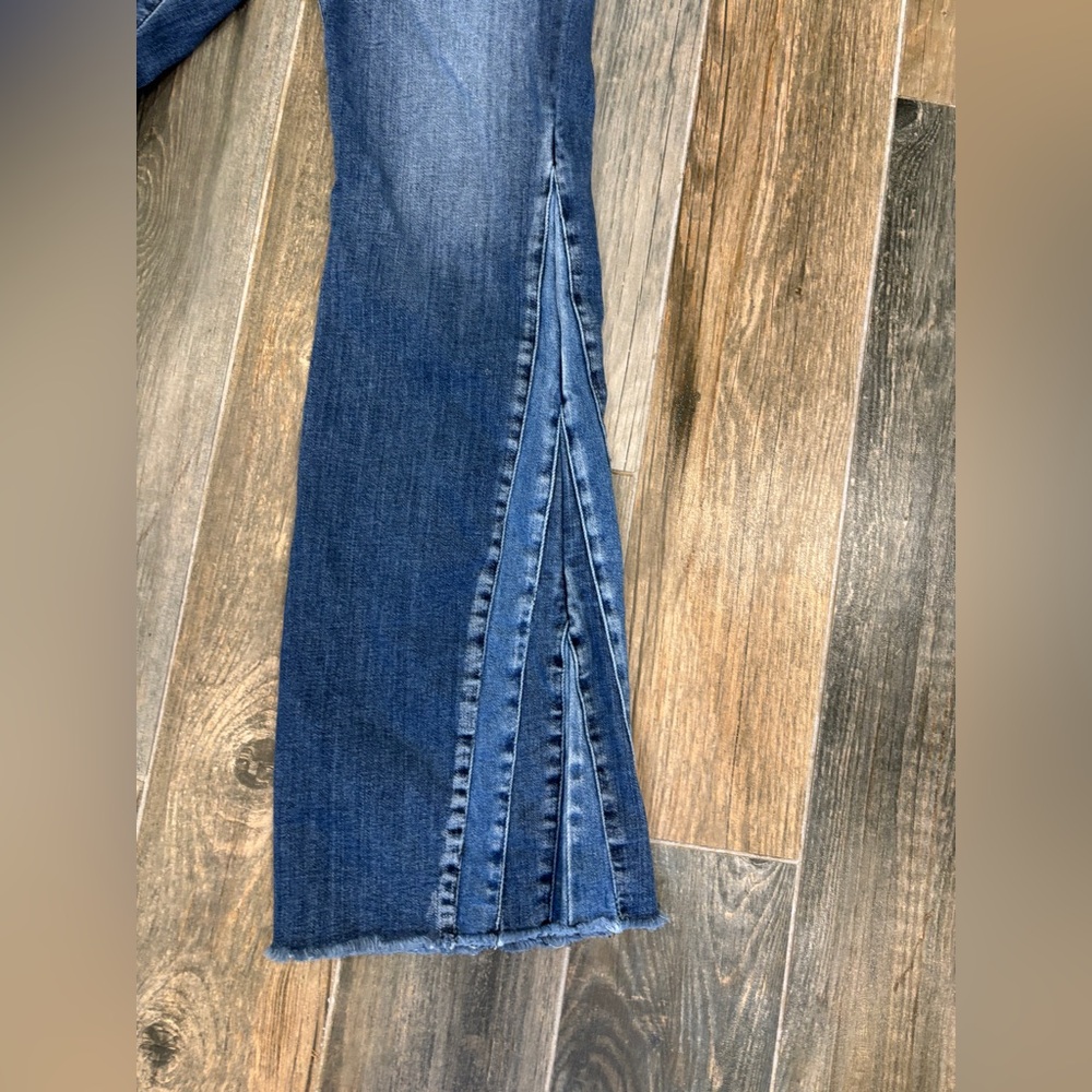 KanCan Treasure High Rise Flare Jeans Medium Wash Striped Size 15/31 - Picture 3 of 13
